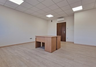 lokal na wynajem - Wieluń, Centrum