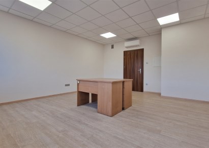 lokal na wynajem - Wieluń, Centrum